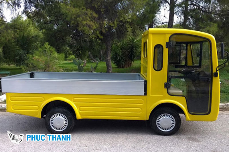 Xe Điện Chở Hàng Thương Hiệu Nào Tốt Nhất? So sánh và Đánh giá chi tiết 2 Thương hiệu xe điện chở hàng
