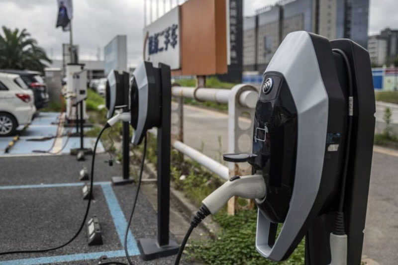 Mất Bao Lâu Để Sạc Đầy Xe Điện Chở Hàng? Và Bí Quyết Tăng Hiệu Suất Sạc 2 Các yếu ảnh hưởng đến thời gian sạc xe điện chở hàng