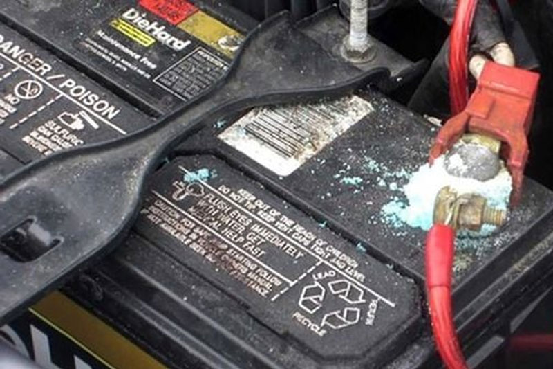 Làm Sao Để Biết Xe Sắp Hết Bình Chuẩn Nhất? 2 Các dấu hiệu trực quan cho thấy xe sắp hết bình